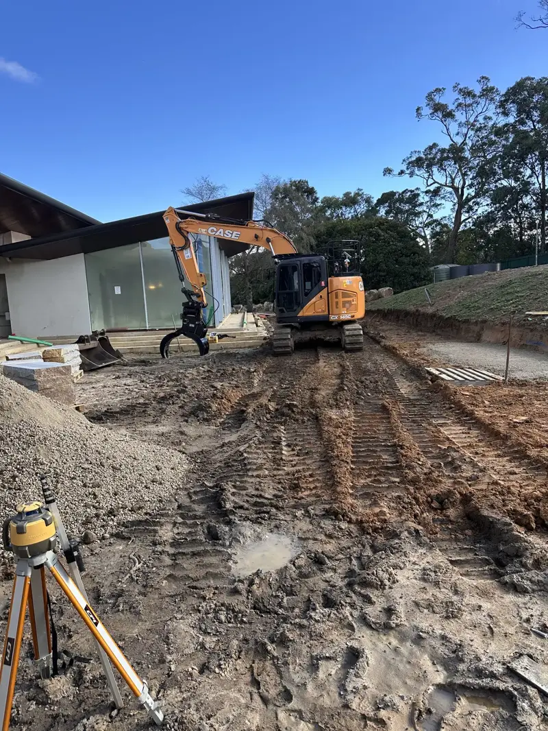 Laser level set up for earthworks, Entire Excavations