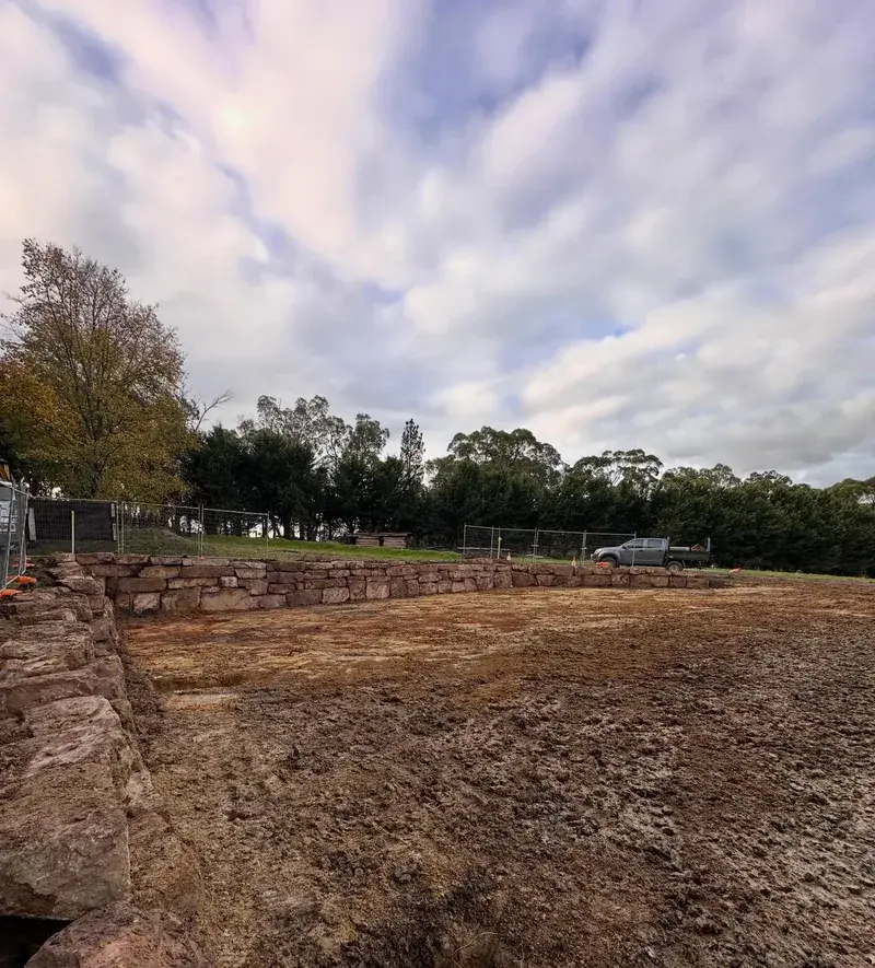 Site cut and mudstone rock wall in Silvan, Entire Excavations